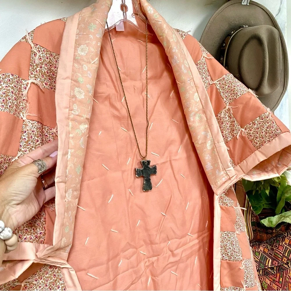 Artisan QUILTED Cocoon duster kimono w cabin granny vibe - Picture 4 of 11